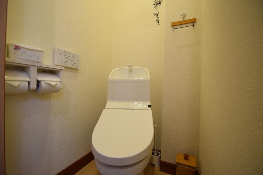 Santana Guest House Осака Екстер'єр фото